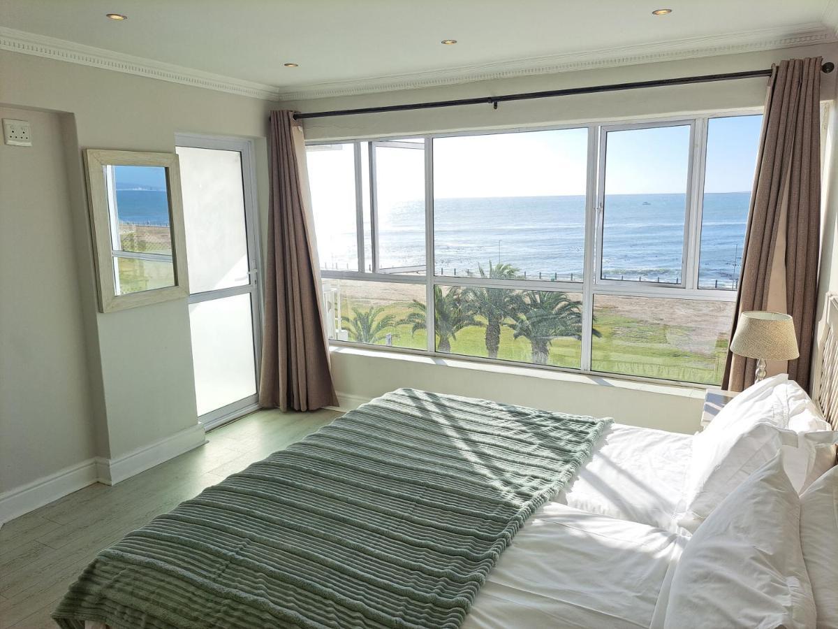 3 Bedroom Sea Facing Family Apartment Cape Town Moullie Point Екстериор снимка