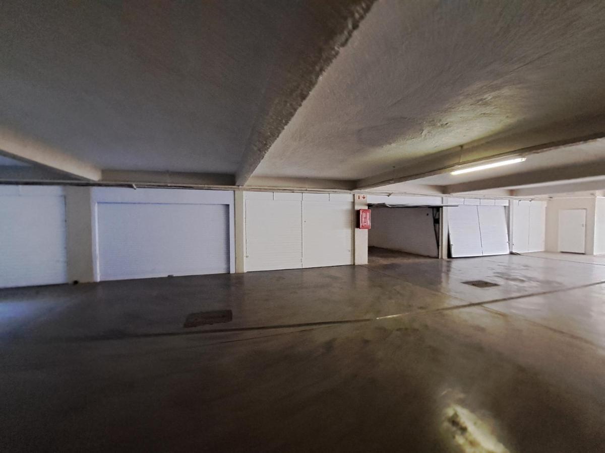 3 Bedroom Sea Facing Family Apartment Cape Town Moullie Point Екстериор снимка