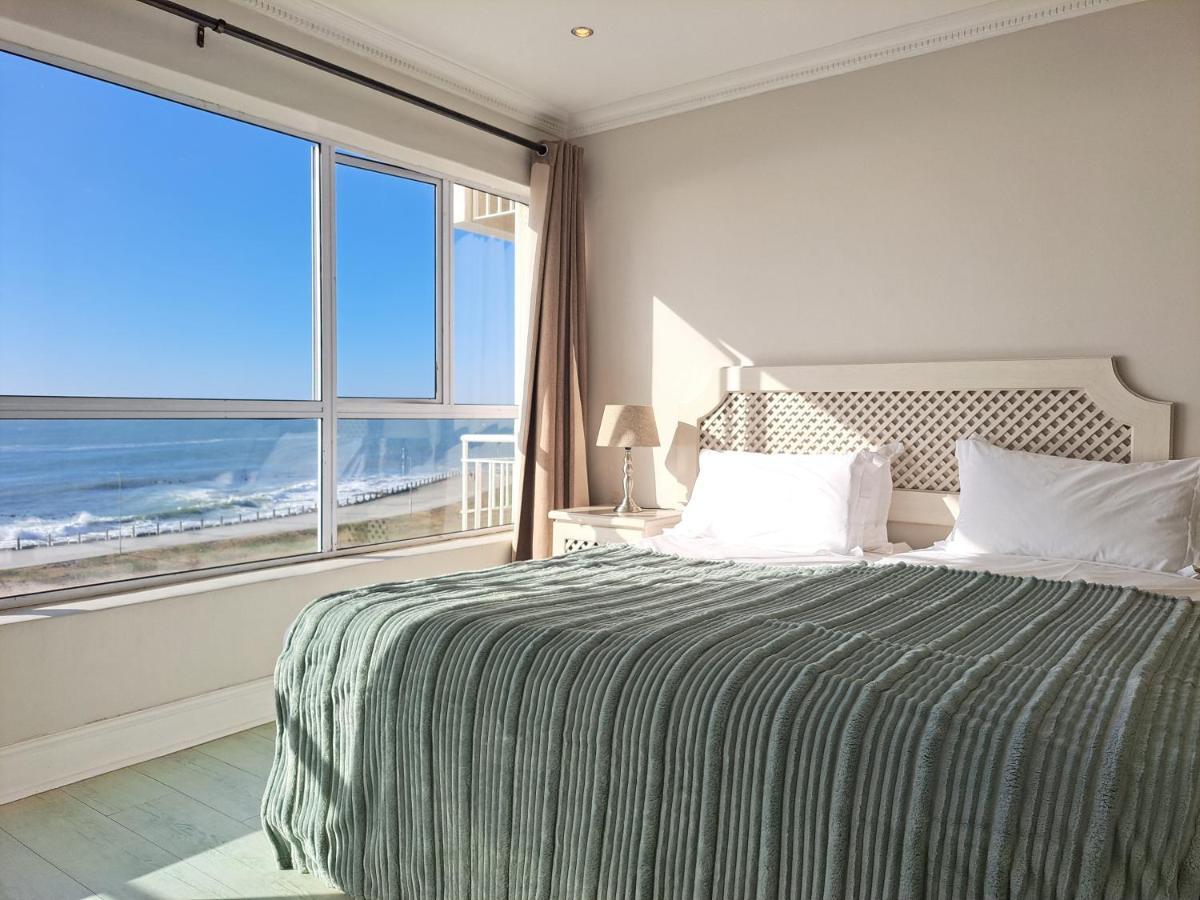 3 Bedroom Sea Facing Family Apartment Cape Town Moullie Point Екстериор снимка
