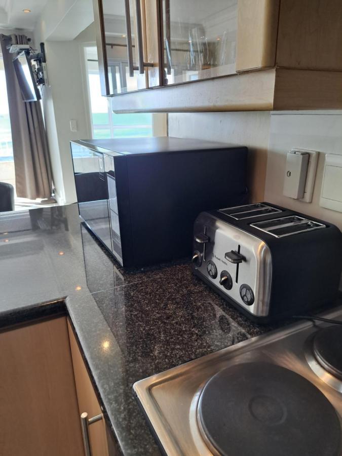 3 Bedroom Sea Facing Family Apartment Cape Town Moullie Point Екстериор снимка