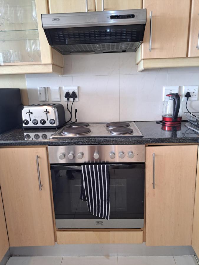 3 Bedroom Sea Facing Family Apartment Cape Town Moullie Point Екстериор снимка